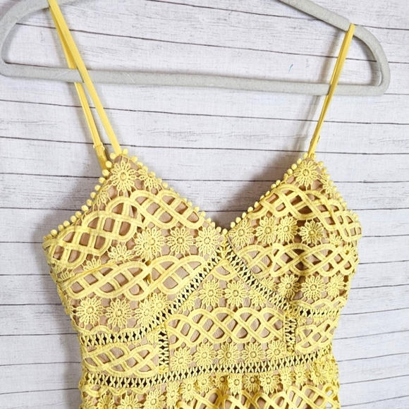 LULU'S Beauty and Lace Yellow Crochet Lace Mini Dress, sz Small - Picture 5 of 16